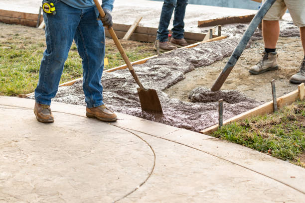 Best Concrete Driveway Installation in Rayre, MO